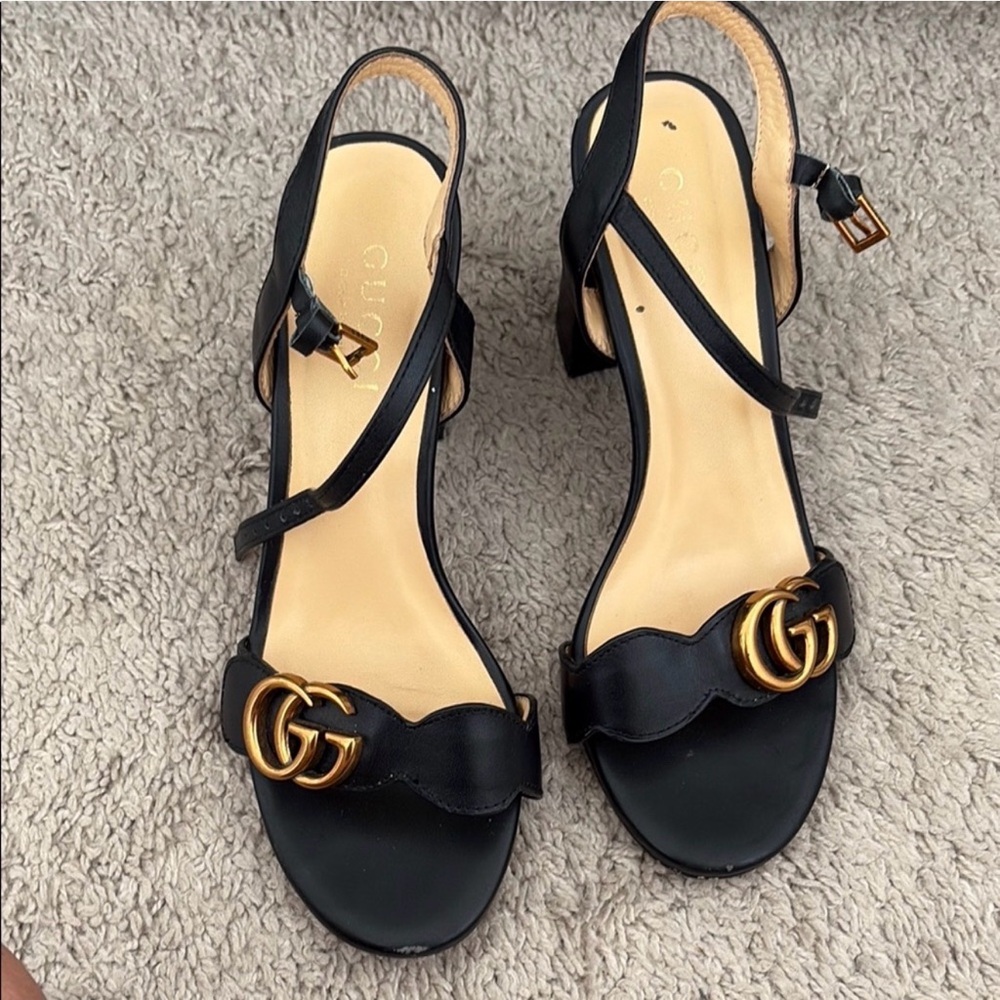 Gucci Black Leather Slingback Heels with Gold Double G Accent